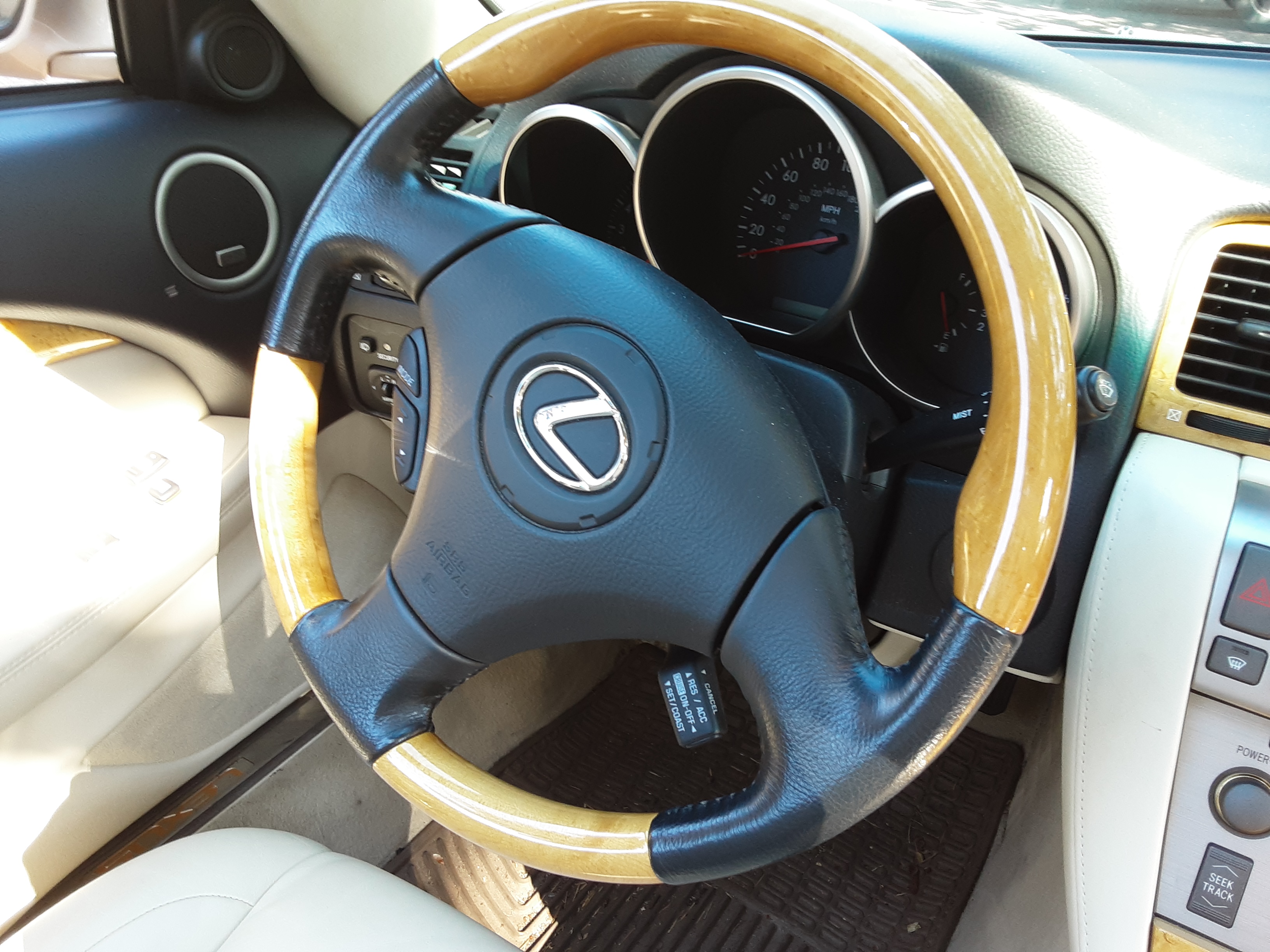 Used 2003 Lexus SC 430 Convertible RWD image 5