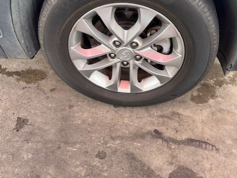 Used 2019 Hyundai Santa Fe SE image 24