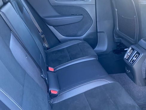 Used 2021 Volvo XC40 P8 Recharge w/ Advanced Package image 4