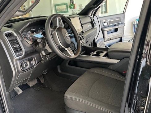 Used 2024 RAM 2500 Big Horn w/ Towing Technology Group image 4