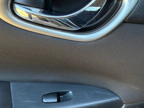 Used 2015 Nissan Sentra SV image 14