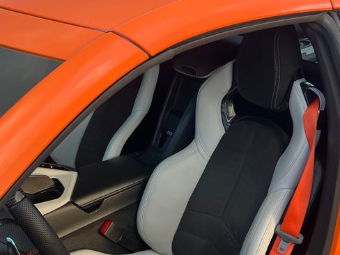 Used 2022 Chevrolet Corvette Stingray Preferred Cpe w/ Z51 Performance Package RWD image 5