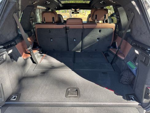 Used 2022 BMW ALPINA XB7 image 19