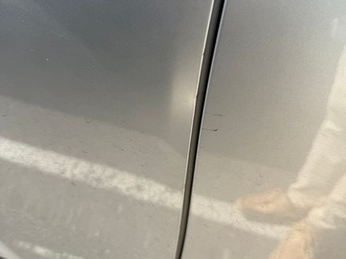 Used 2019 Nissan Rogue SV image 14