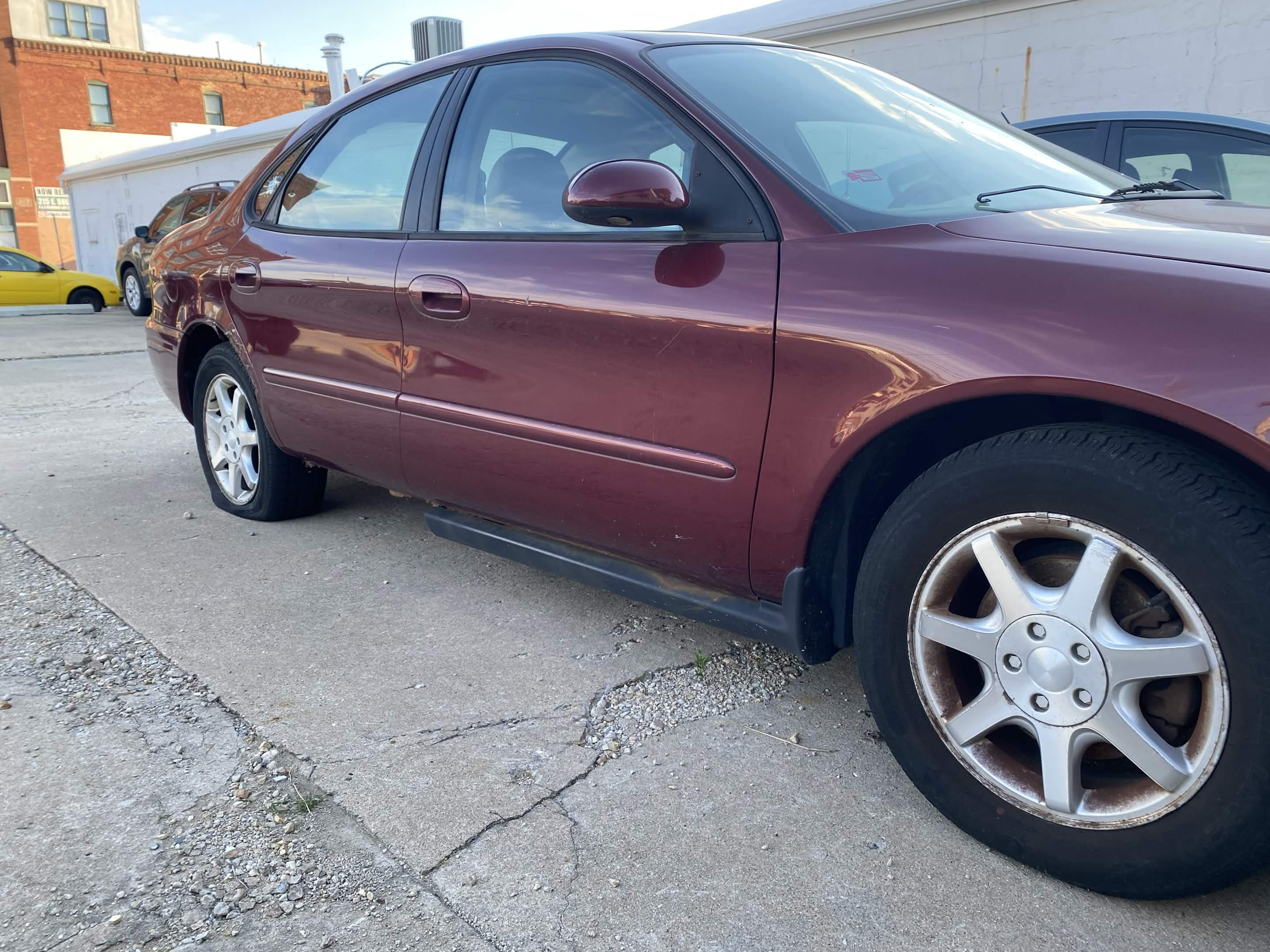 Used 2007 Ford Taurus SEL FWD image 8