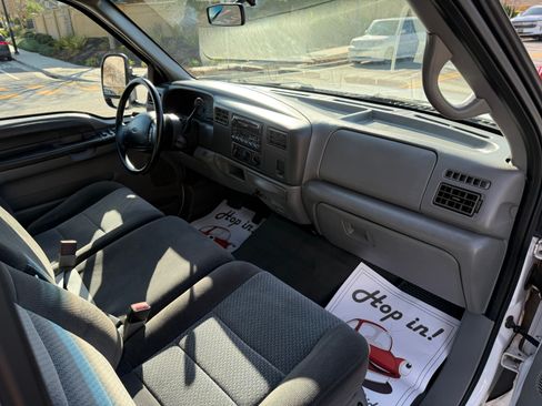 Used 2002 Ford F250 2WD Crew Cab Super Duty image 13