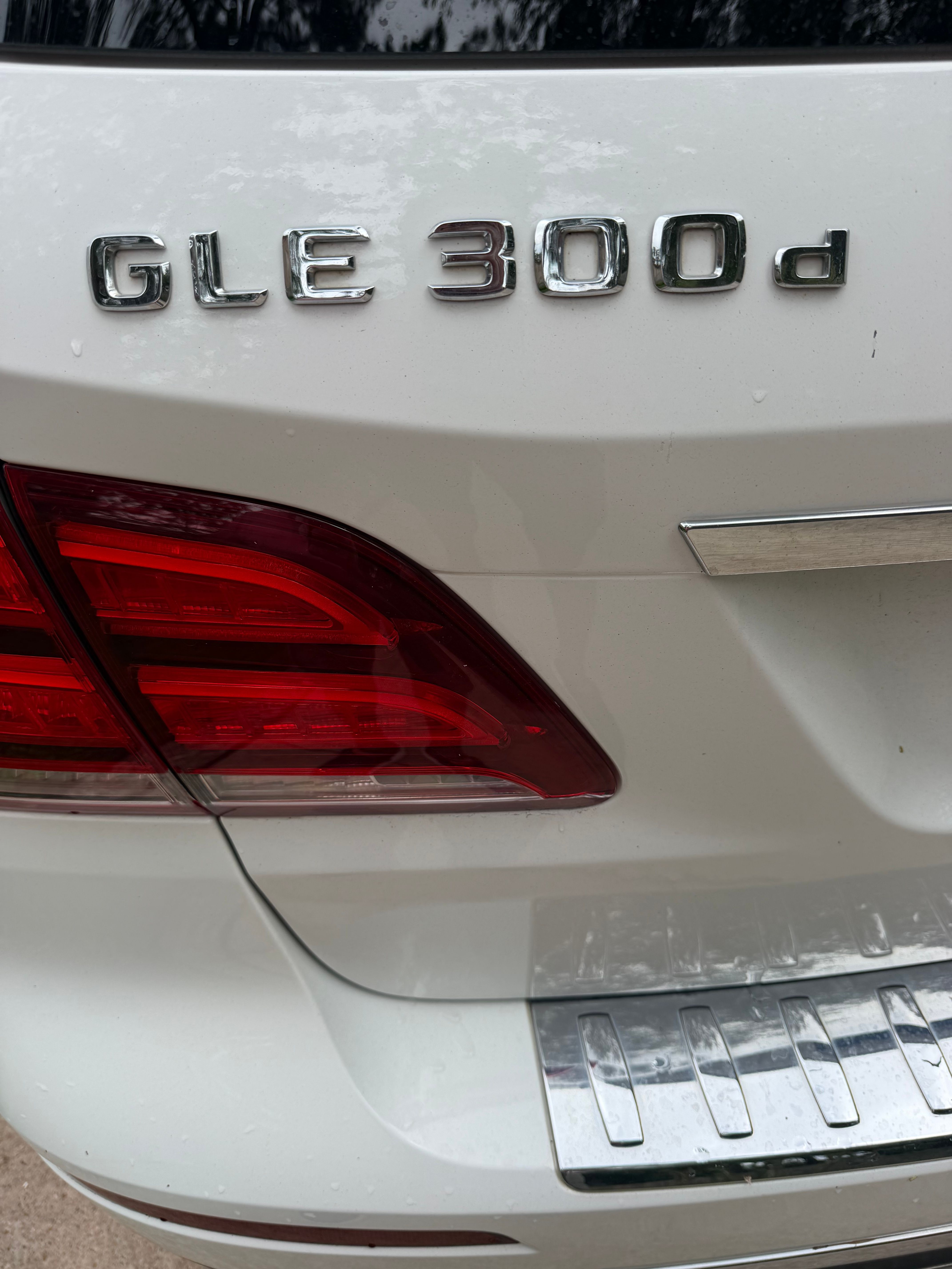 Used 2016 Mercedes-Benz GLE 300d 4MATIC image 9