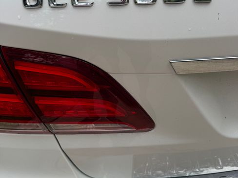 Used 2016 Mercedes-Benz GLE 300d 4MATIC image 9