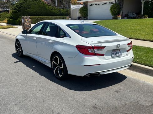 Used 2020 Honda Accord Sport image 4