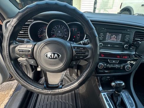 Used 2015 Kia Optima EX w/ EX Premium Package image 8
