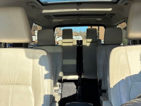 Used 2013 Land Rover LR4 HSE LUX image 15