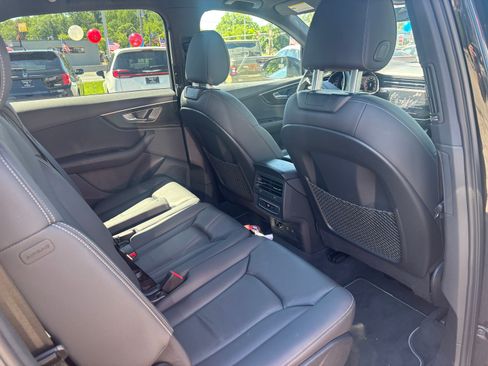Used 2013 Ford Explorer XLT AWD/4WD image 2