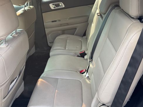 Used 2013 Ford Explorer Limited image 11