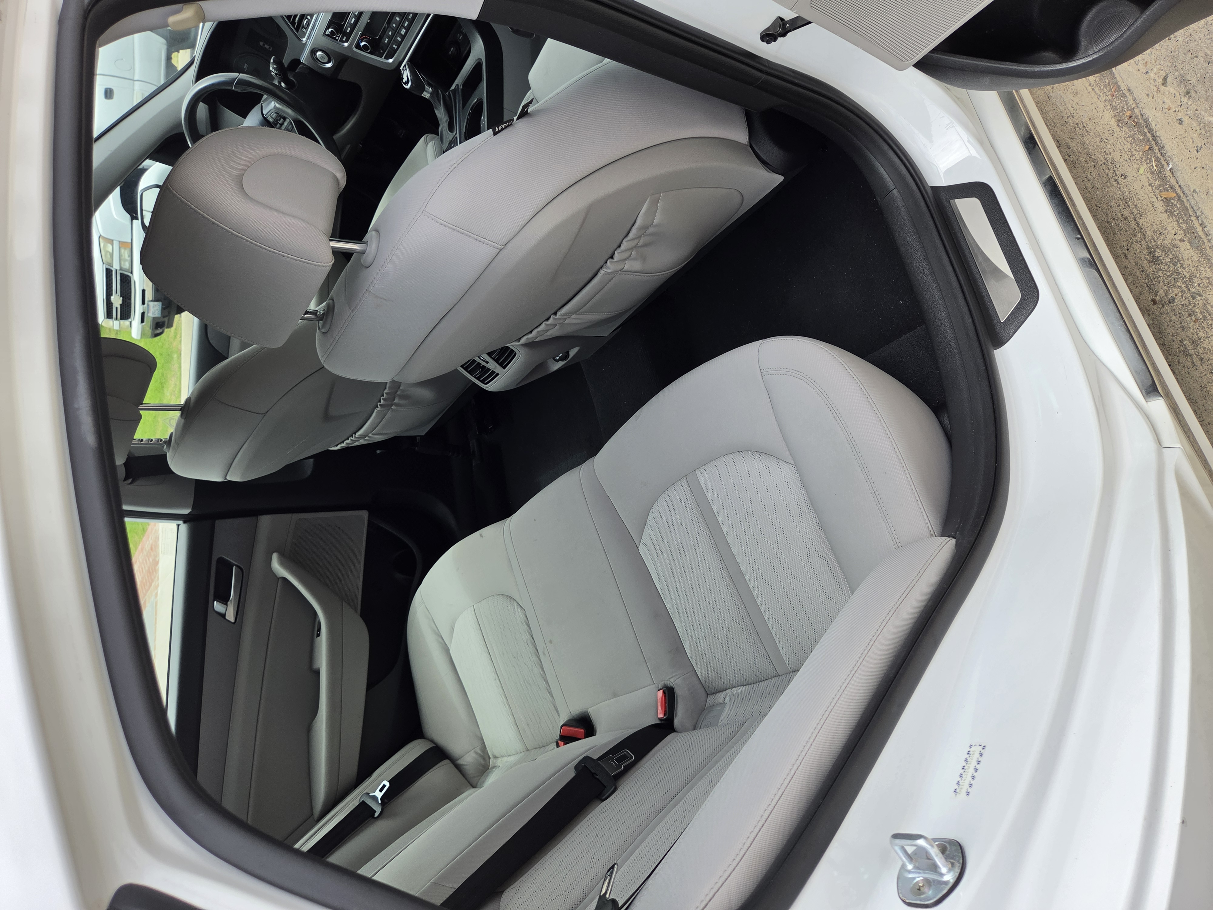 Used 2017 Hyundai Sonata Plug-In Hybrid FWD image 1