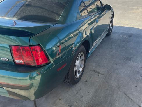 Used 2000 Ford Mustang Coupe image 5