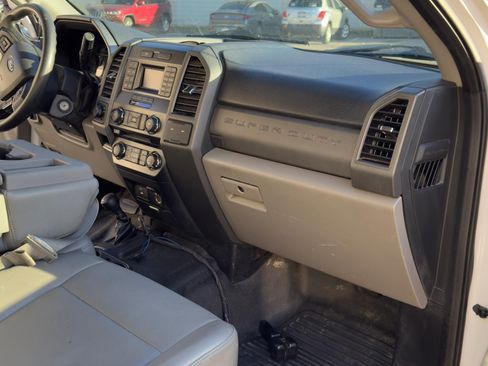 Used 2017 Ford F250 XL image 16
