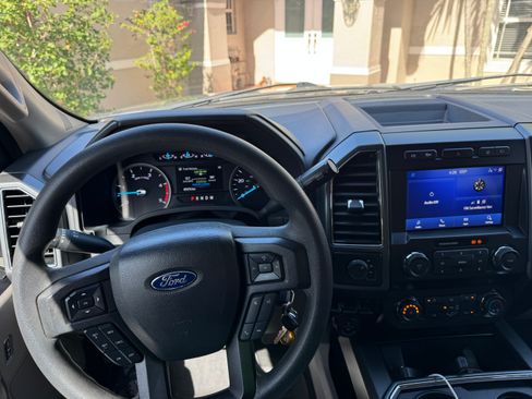 Used 2022 Ford F450 XLT w/ XLT Value Package AWD/4WD image 11