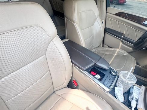 Used 2014 Mercedes-Benz GL 450 4MATIC image 10