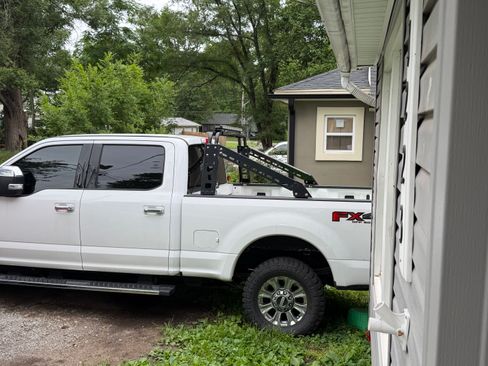 Used 2018 Ford F250 XLT w/ XLT Premium Package AWD/4WD image 2