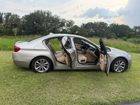 Used 2015 BMW 528i Sedan RWD image 6