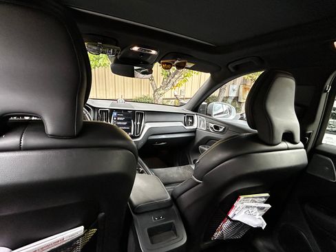 Used 2019 Volvo XC60 T8 R-Design w/ Advanced Package image 12