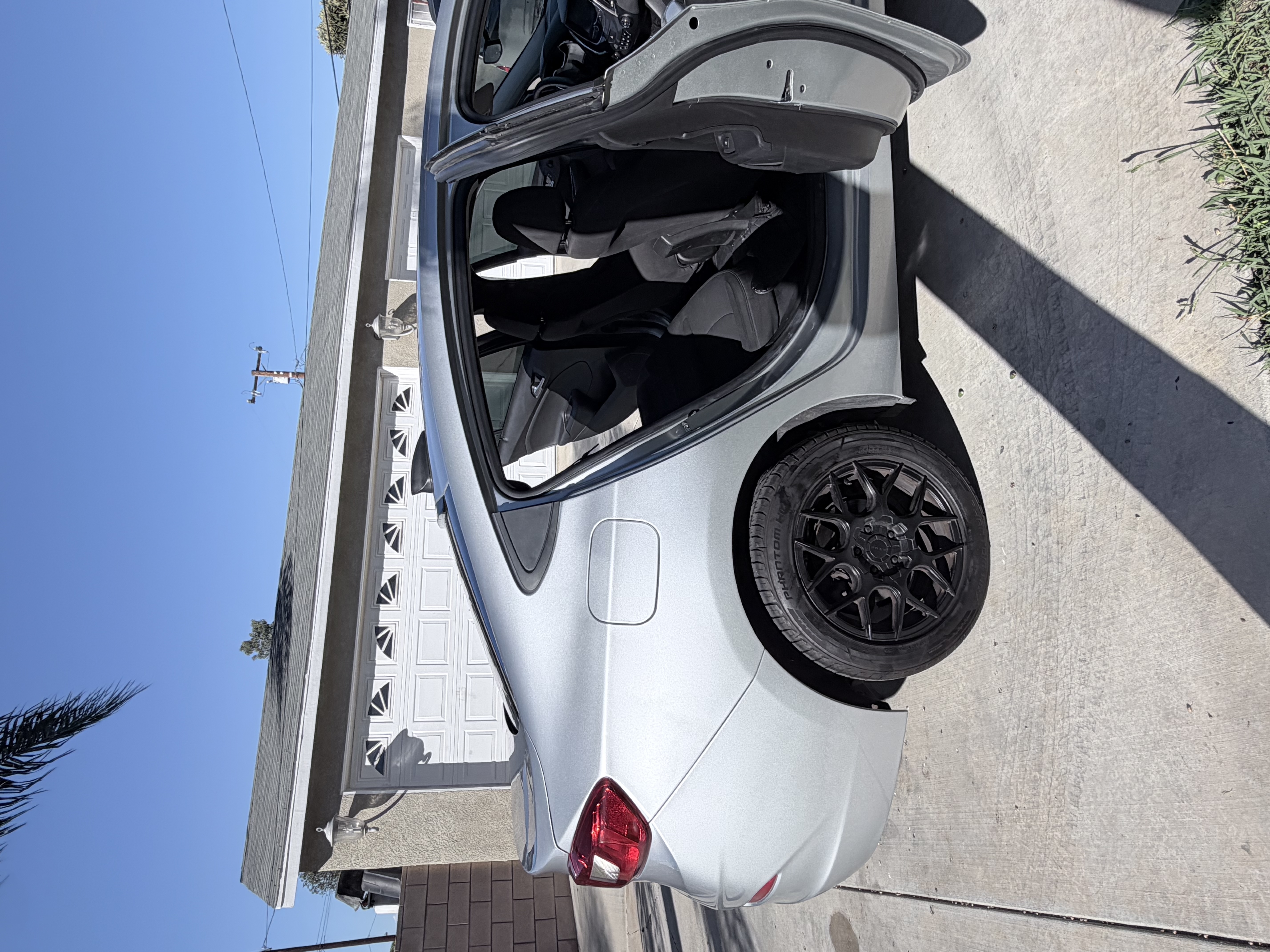 Used 2018 Chevrolet Cruze LS FWD image 14