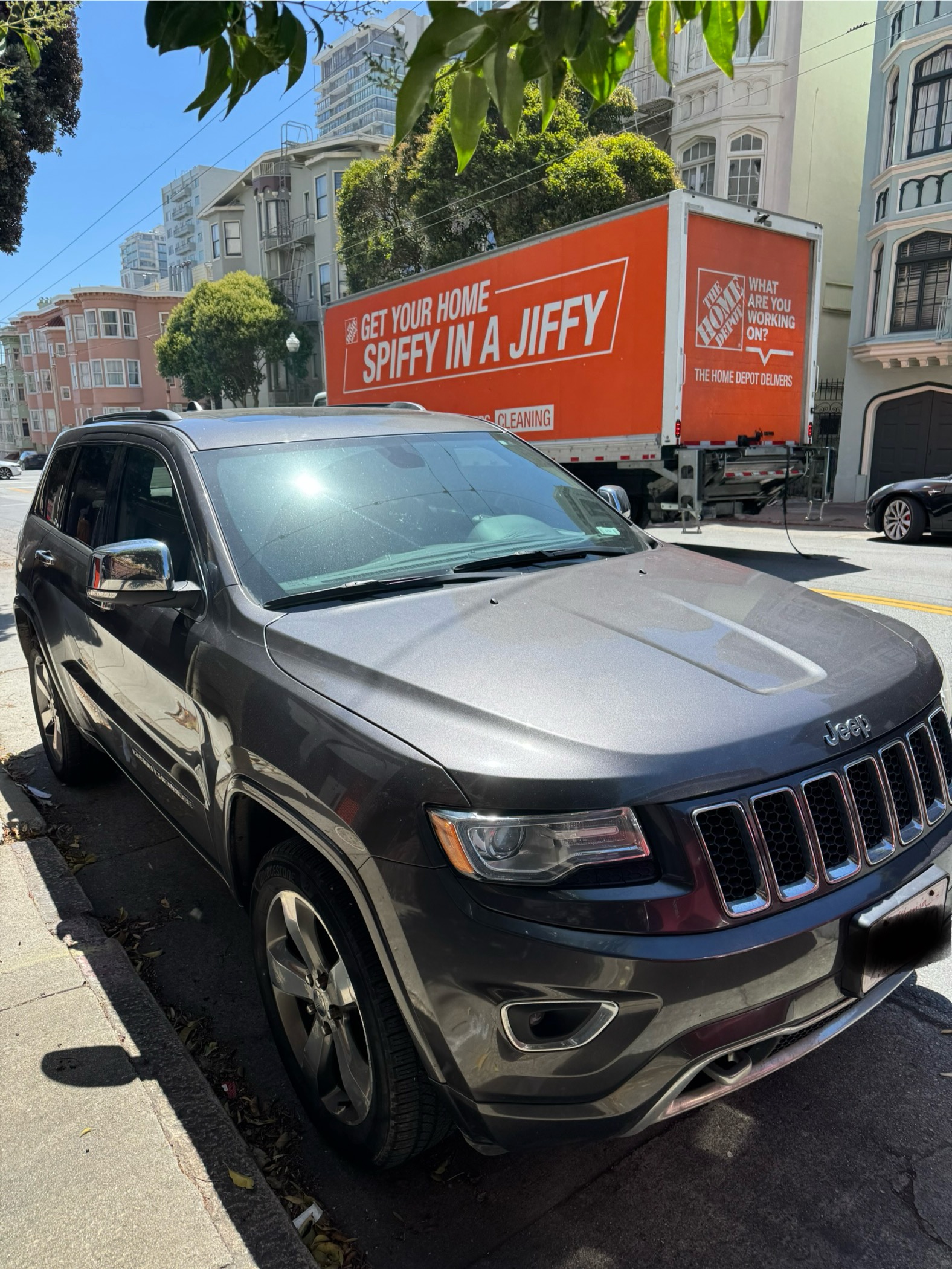Used 2014 Jeep Grand Cherokee Overland AWD/4WD image 5
