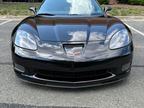 Used 2006 Chevrolet Corvette Z06 w/ Preferred Equipment Group RWD image 5