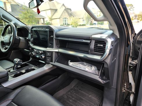 Used 2022 Ford F150 Lariat w/ Max Trailer Tow Package image 13