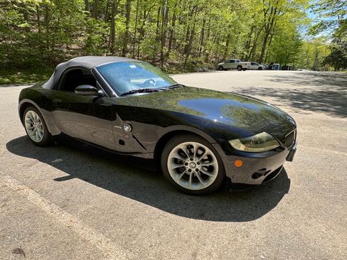 Used 2005 BMW Z4 2.5i RWD image 8