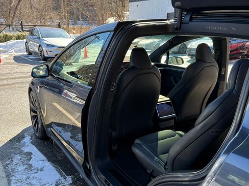 Used 2022 Tesla Model X AWD/4WD image 7