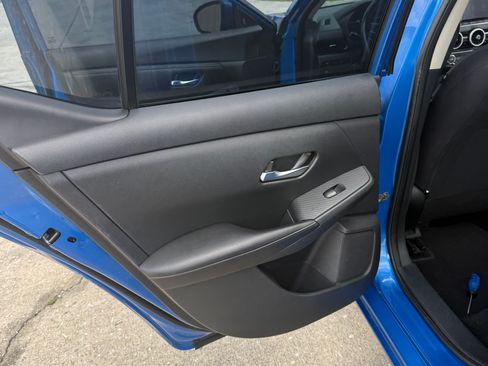 Used 2021 Nissan Sentra SV FWD image 6