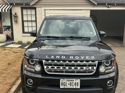 Used 2015 Land Rover LR4 HSE LUX image 1
