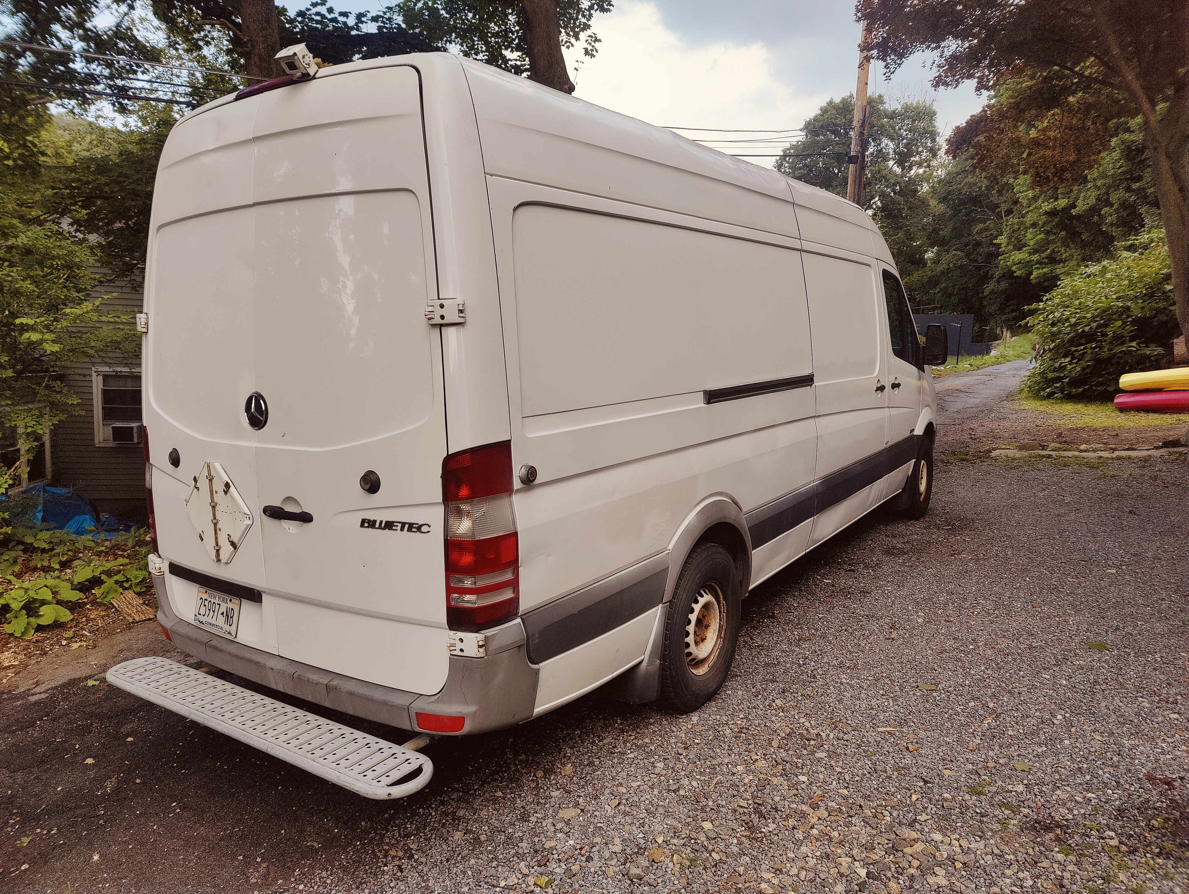 Used 2011 Mercedes-Benz Sprinter 2500 image 9