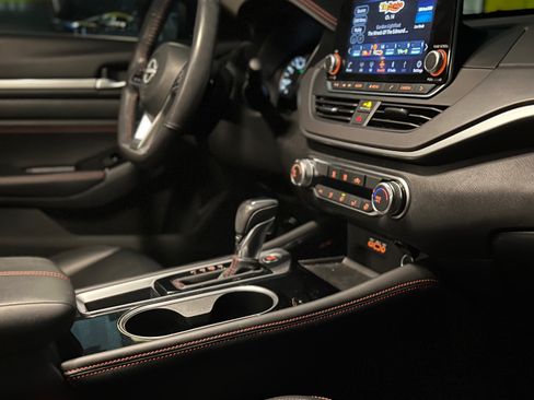 Used 2023 Nissan Altima 2.5 SR image 15