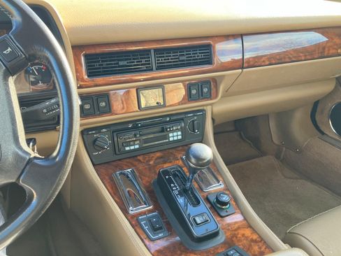 Used 1995 Jaguar XJS 4.0 Coupe image 13