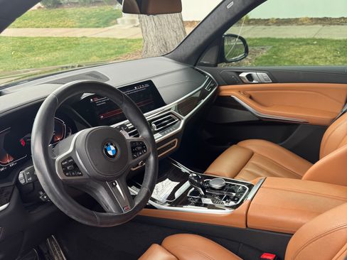 Used 2021 BMW X7 xDrive40i w/ M Sport Package image 15