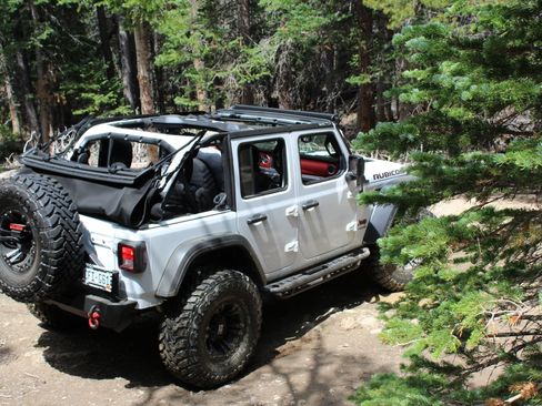 Used 2021 Jeep Wrangler Unlimited Rubicon image 15