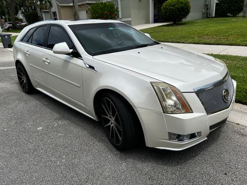 Used 2011 Cadillac CTS Performance RWD image 5