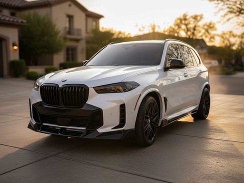 Used 2024 BMW X5 xDrive40i w/ M Sport Package image 1