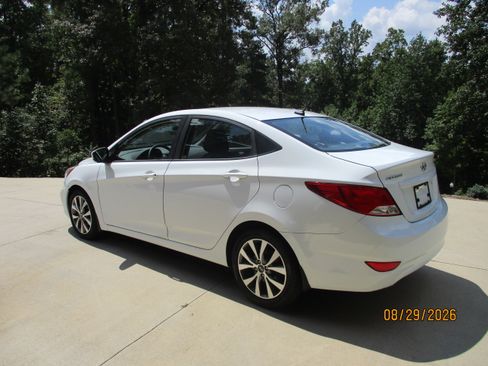 Used 2017 Hyundai Accent Value Edition FWD image 1
