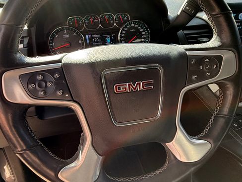 Used 2018 GMC Yukon SLT w/ Open Road Package image 22