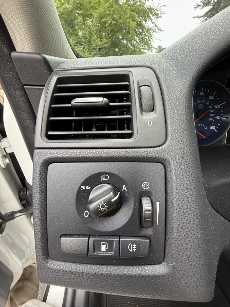 Used 2013 Volvo C30 T5 R-Design FWD image 18