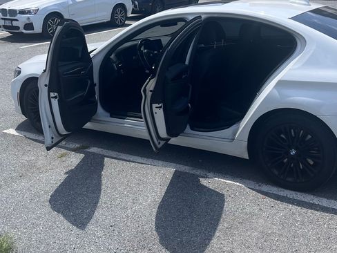 Used 2018 BMW 540i xDrive AWD/4WD image 4