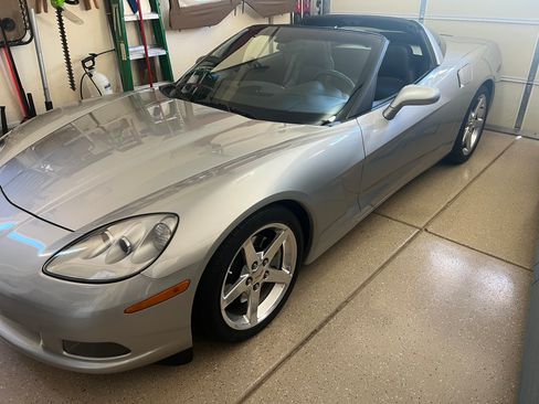 Used 2007 Chevrolet Corvette Coupe image 17
