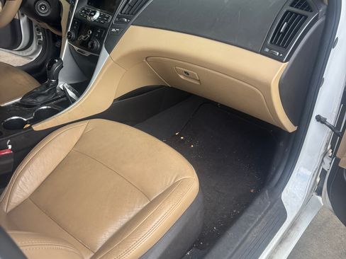 Used 2011 Hyundai Sonata GLS FWD image 16