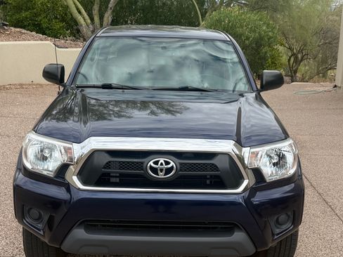 Used 2012 Toyota Tacoma PreRunner w/ SR5 Pkg RWD image 11