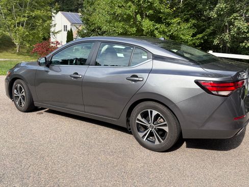 Used 2023 Nissan Sentra SV FWD image 1