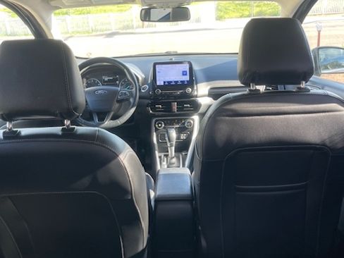 Used 2021 Ford EcoSport Titanium image 8