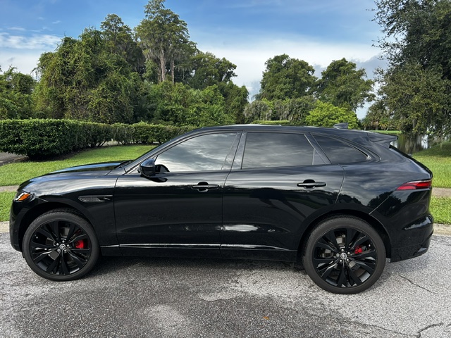 Used 2026 Jaguar F-PACE R-Dynamic S AWD/4WD image 1